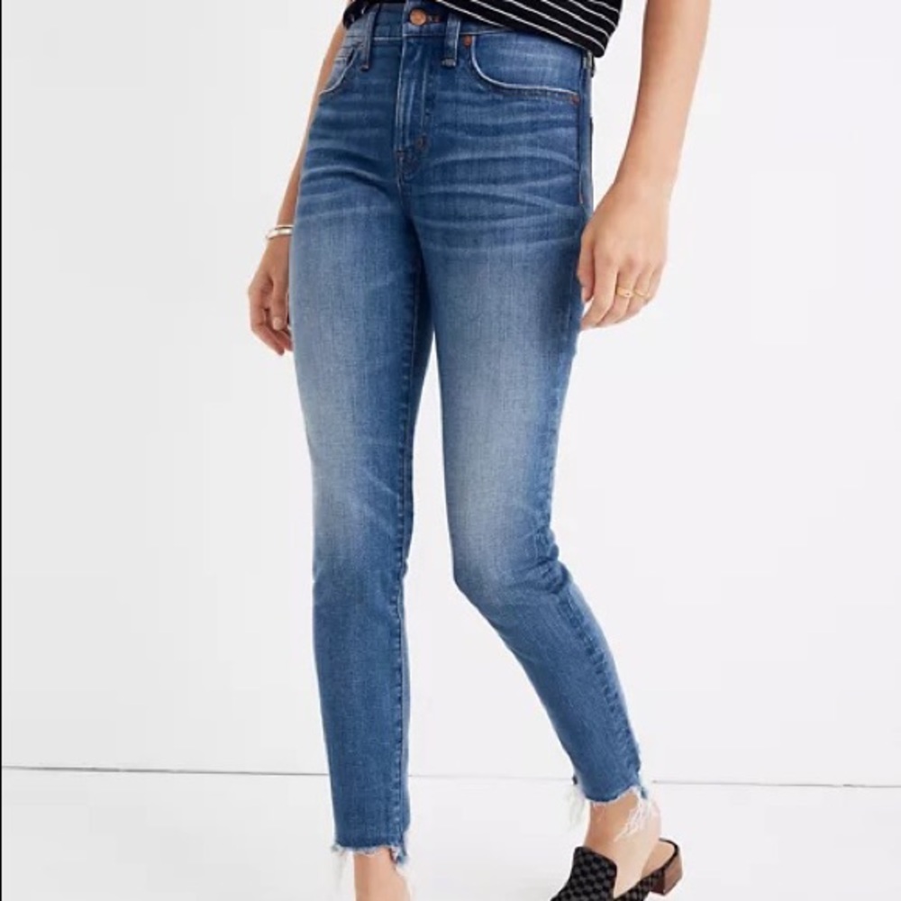 •Madewell• 9” High Rise Skinny Raw Hem Jeans